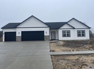 410 Valley Dr, Theresa, WI 53091