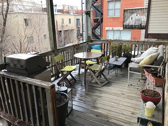2nd image of 852 N Elston Ave