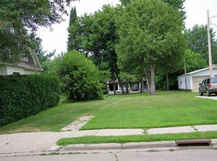 213 E Center St, Shawano, WI 54166