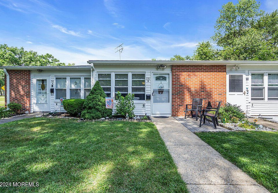 1st image of 721 Buckingham Drive #B