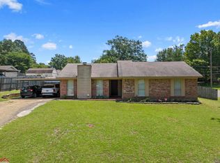 2 John Robert Ct, Longview, TX 75604