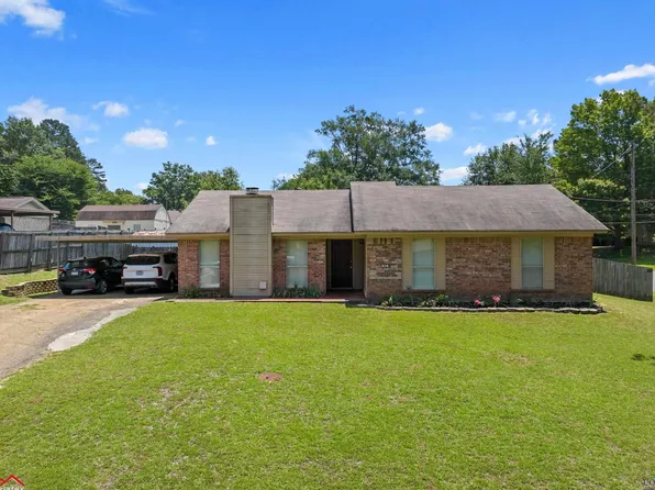 2 John Robert Ct, Longview, TX 75604