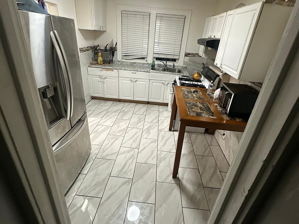 8671 Smart St, photo 11