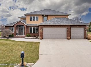 277 44th Ave S, Moorhead, MN 56560