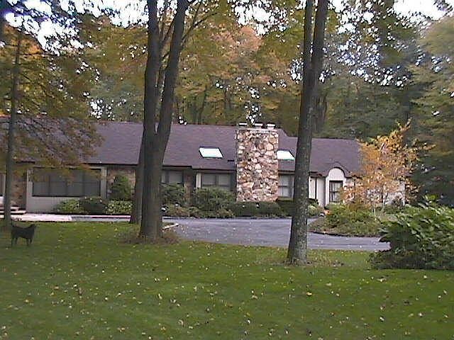 1st image of 470 Annandale Dr