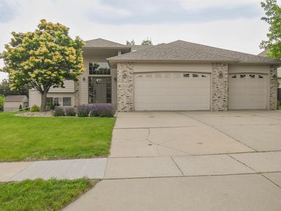 6312 S Heatherridge Ave, Sioux Falls, SD, 57108