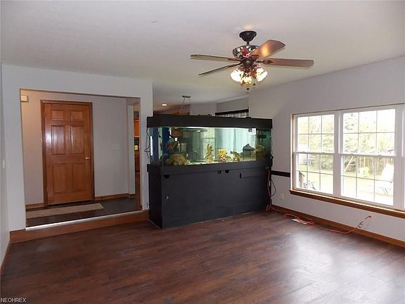 3rd image of 9990 Firestone Ln