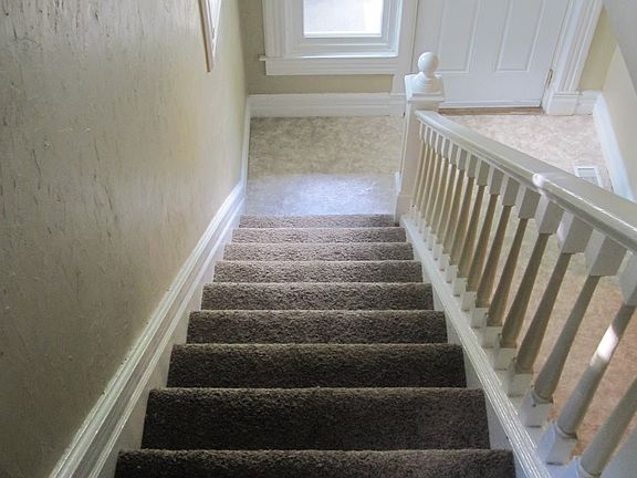 5th image of 1548 Mayo Ave