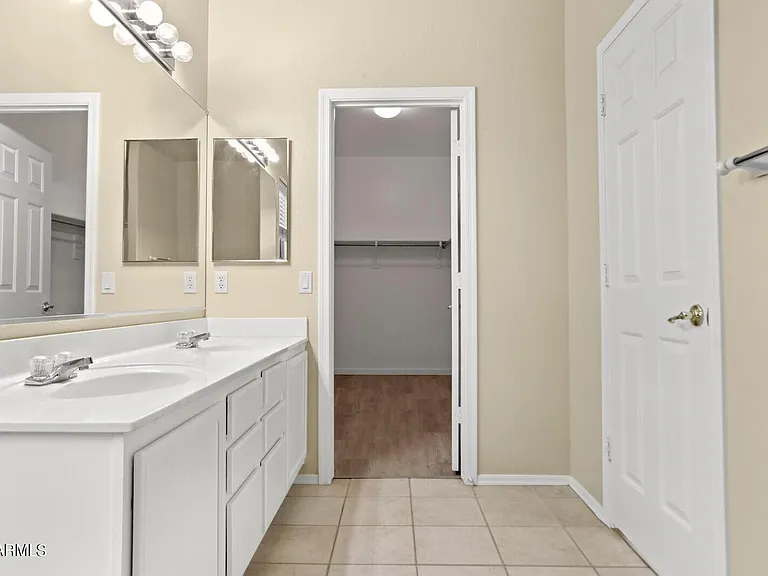 9303 E Whitewing Dr — Photo 20