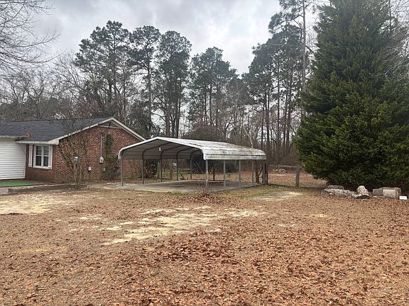 4th image of 3993 Reynolds Rd