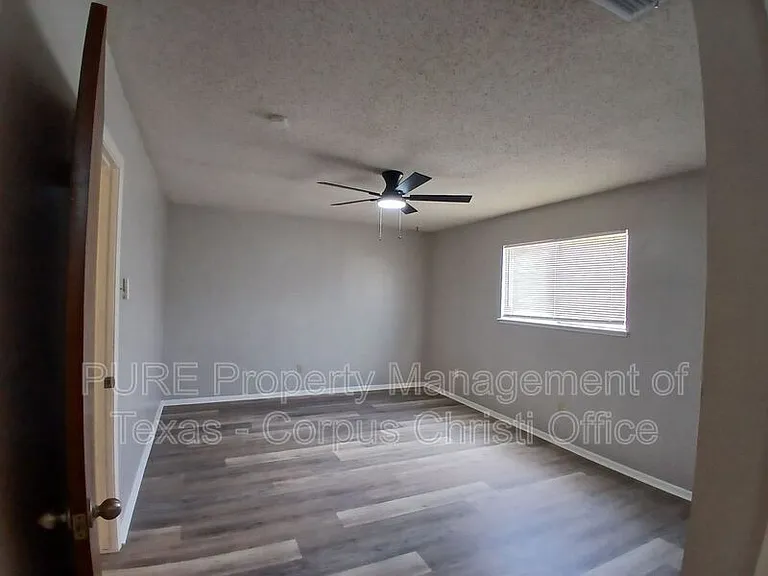 5001 Middlecoff Rd #1A — Photo 22