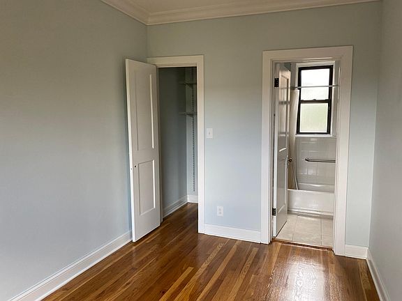 2nd image of 2344 W Wilson Ave #3