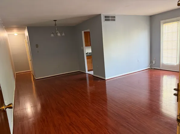 9455 Fairfax Blvd APT 304, Fairfax, VA 22031