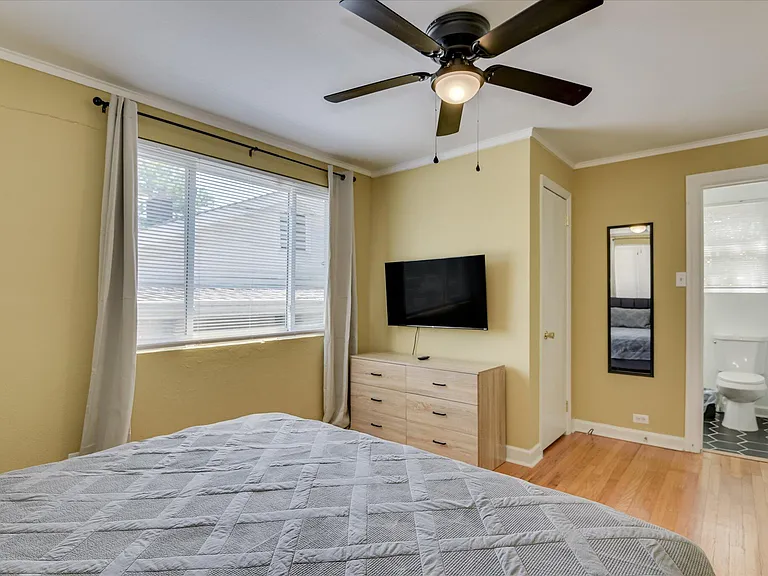 1803 Heath St — Photo 20
