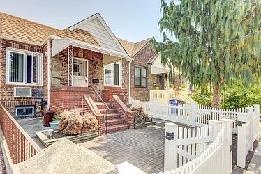 82-91 Caldwell Avenue