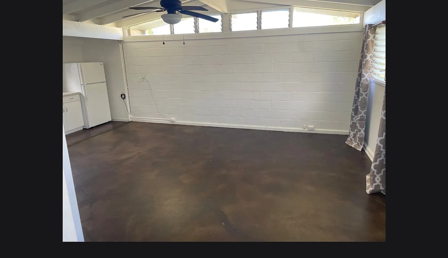Quiet Studio, 1ba Water & Electric included $1700 — Photo 1
