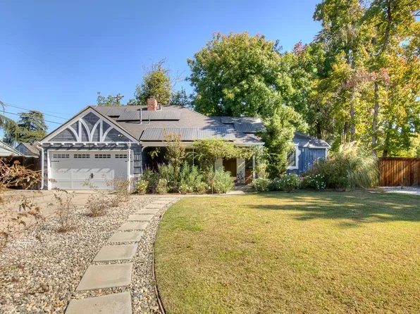 3209 E Griffith Way, Fresno, CA 93726
