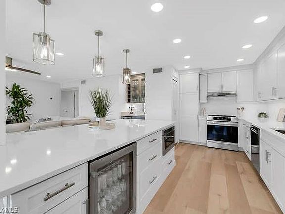 4th image of 1023 Wildwood LN #1023