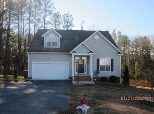 111 Cabells Ct, Farmville, VA 23901