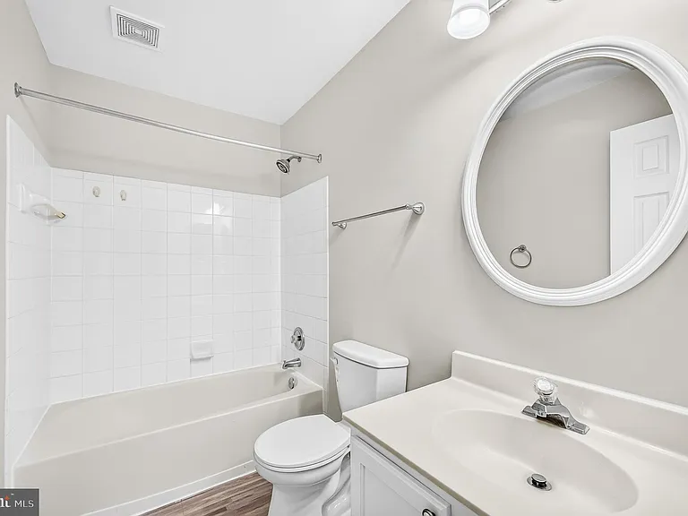 9743 Quiet Brook Ln — Photo 26