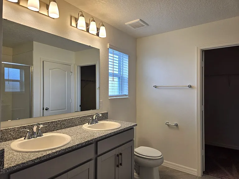 3064 Sanctuary Dr — Photo 18