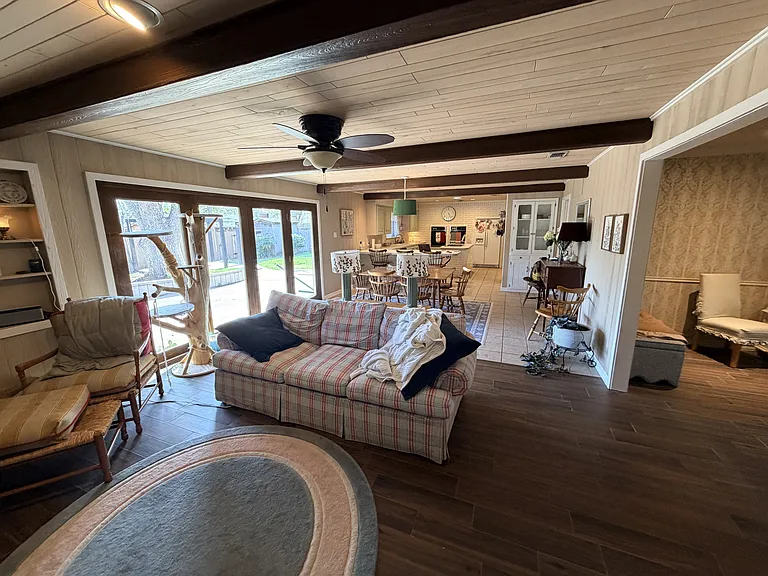 2601 Oxford Ave — Photo 13