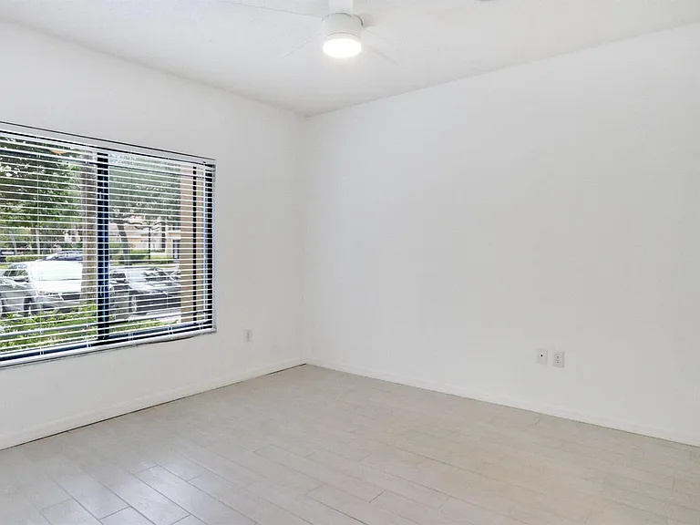 2916 Tuscany Ct #106 — Photo 7