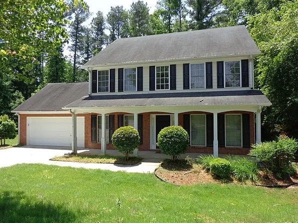 3461 Creek Cir, Guntersville, AL 35976