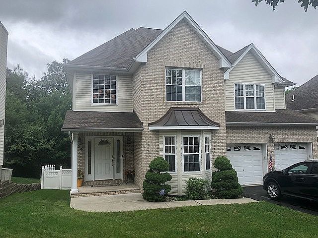 1st image of 24 Catania Dr