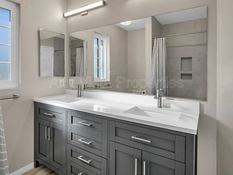 7960 Mission Vista Dr — Photo 27