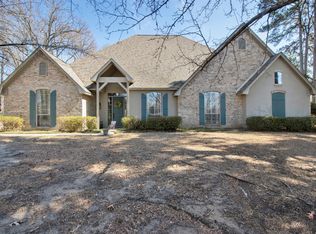 3800 Holly Ridge Dr, Longview, TX 75605