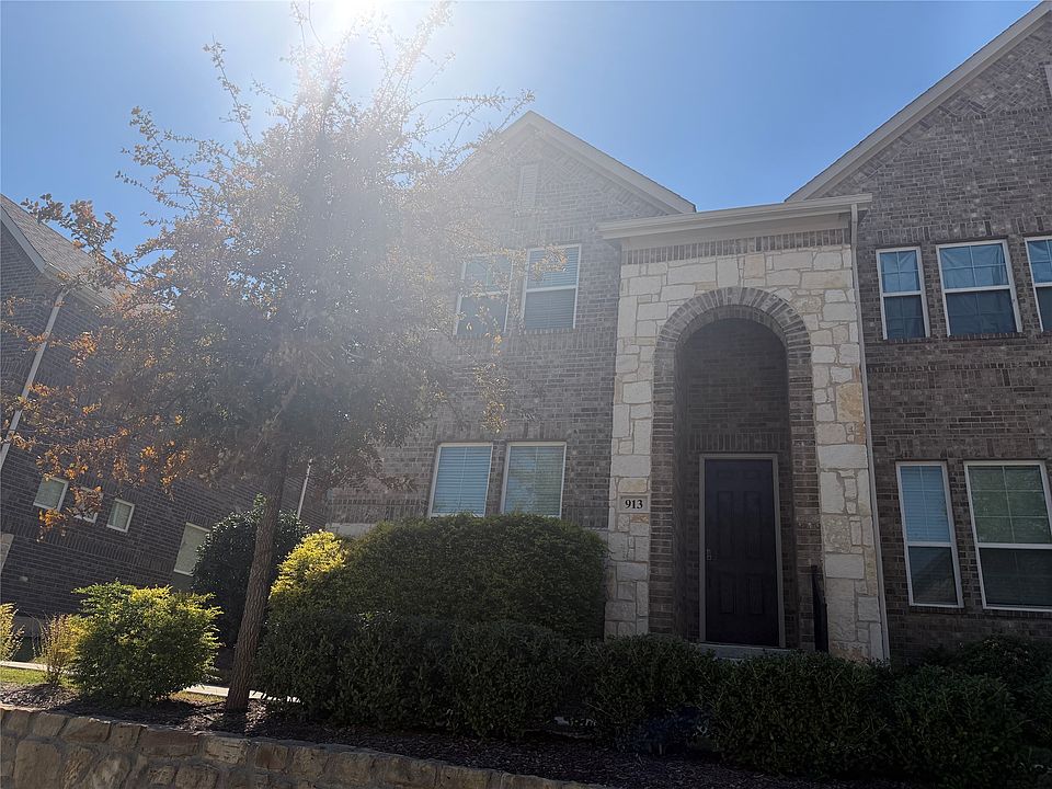 1st image of 913 Utica Dr