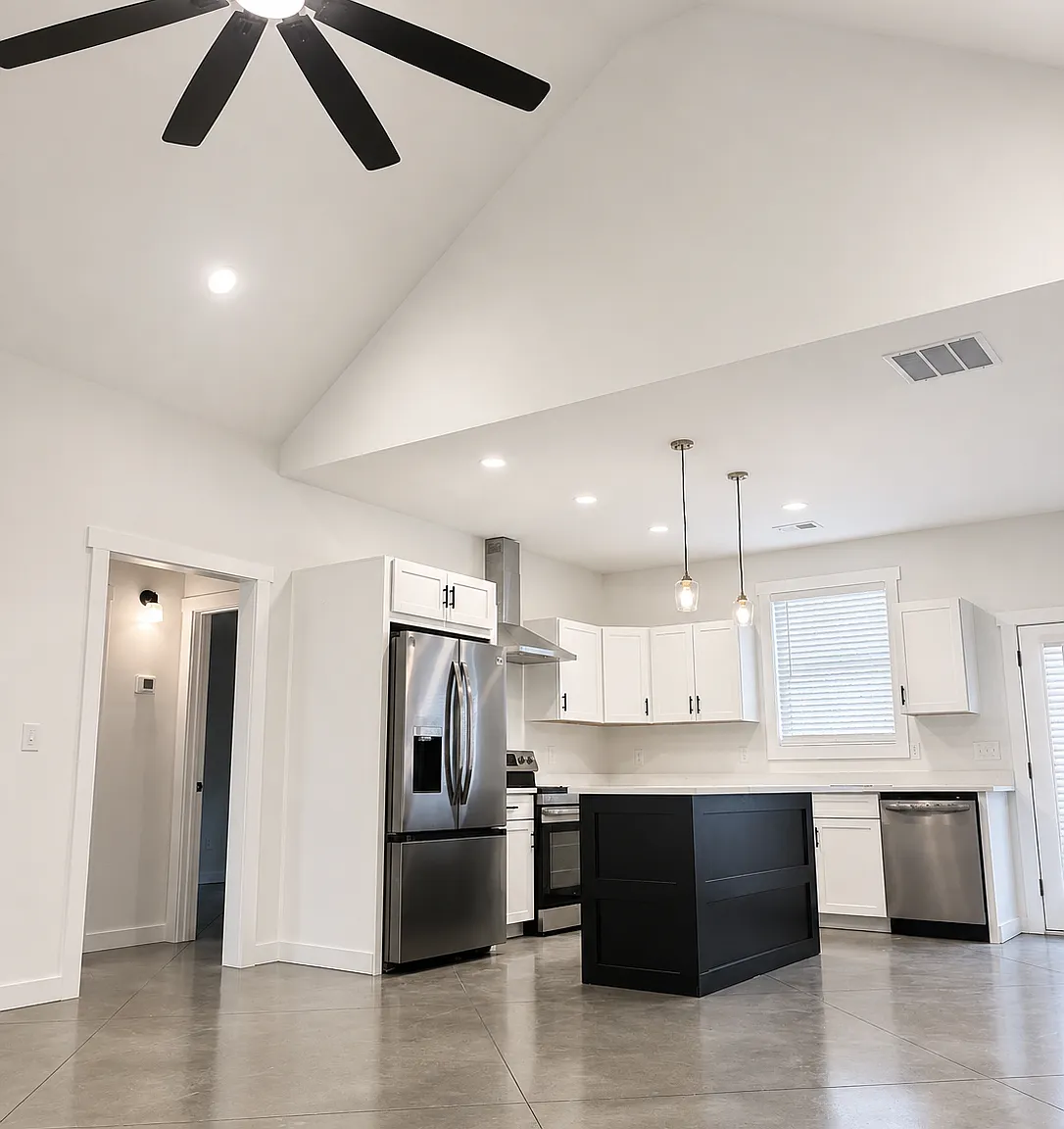 3 bed, 1350 sqft, $1,950 — Photo 3