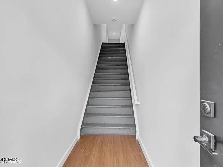 515 Arnold Ave #1 — Photo 8