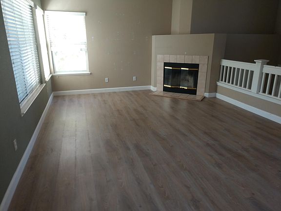 4th image of 1469 Zinnia Way