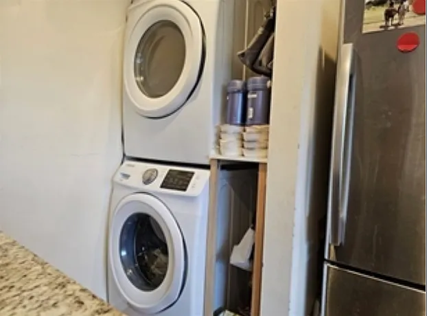 221 Washington St #3 — Photo 7