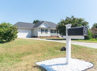 81 Beasley Estates Dr, Benson, NC 27504