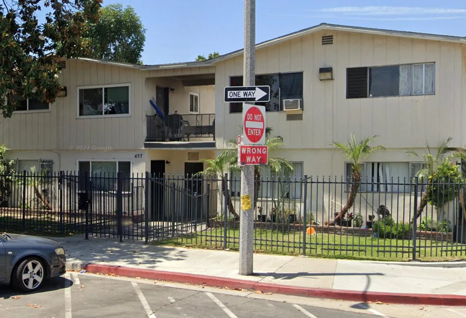 427 N Rose St — Photo 1