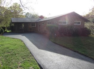 10007 Spring Lake Ter, Fairfax, VA 22030