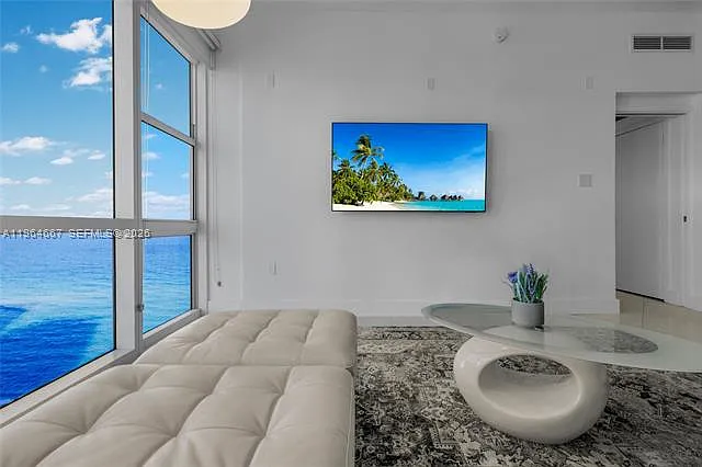 6801 Collins Ave #Penthouse 11 — Photo 17