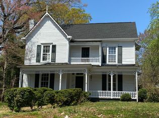 522 Walnut St, Statesville, NC 28677