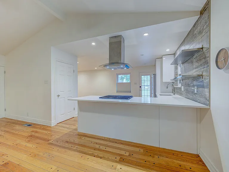 10602 Tioga Ct — Photo 23