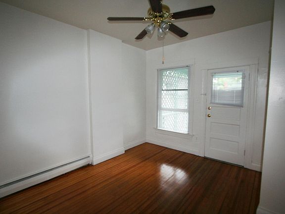 5th image of 1144 York St APT 105