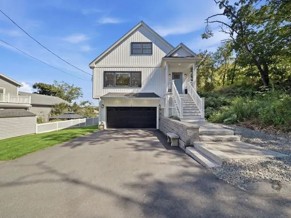 25 Margate Ave, Saugus, MA 01906