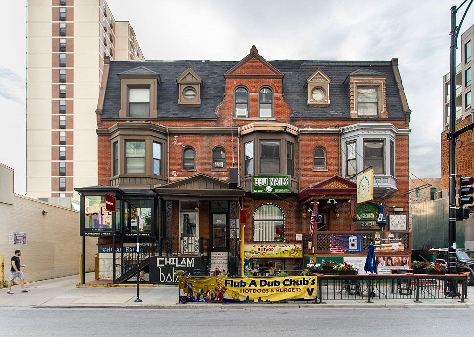 1st image of 3021 N Broadway St #2A