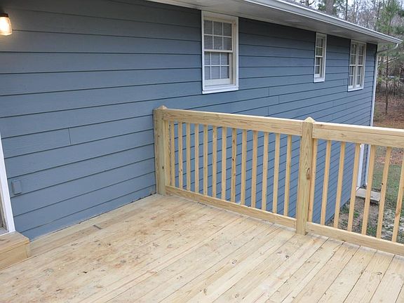 4th image of 40 Aspen Lake Dr W