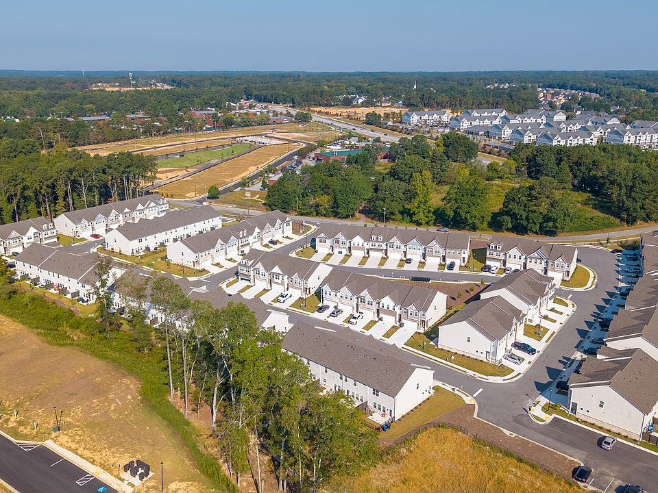 Bird''s-eye view showcasing the full layout of the community.