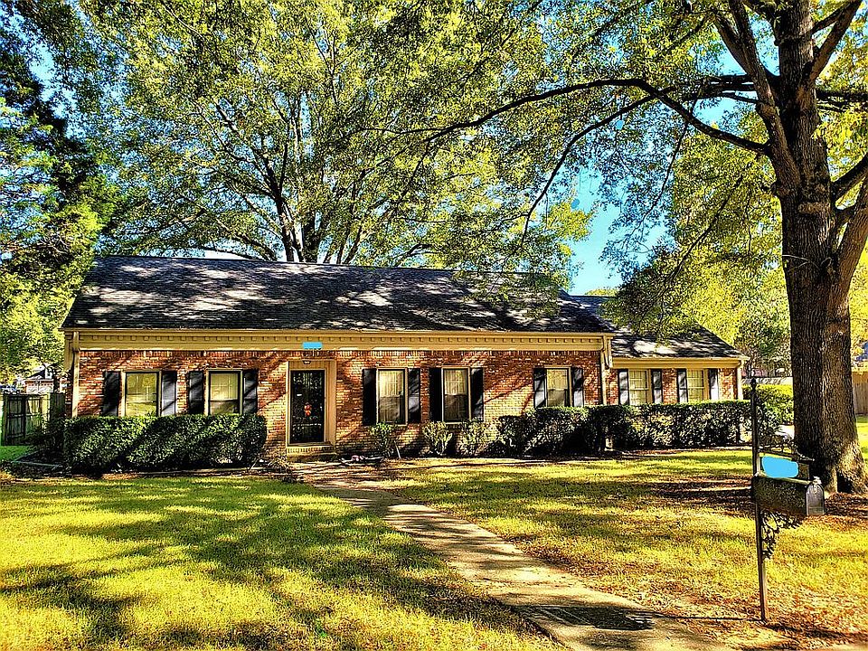 1st image of 2258 Pike Wood Dr