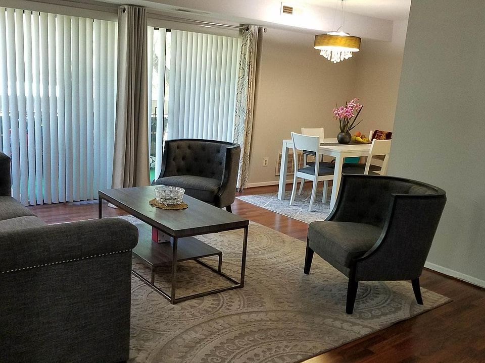 1st image of 6145 Leesburg Pike APT 207