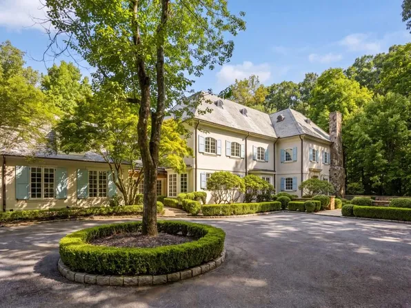 2485 W Wesley Rd NW, Atlanta, GA 30327